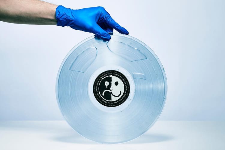 Fall Out Boy Rilis Vinyl 'So Much (For) Stardust'